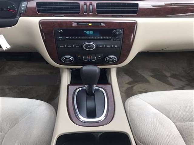 2010 Chevrolet Impala LS 4DR Sedan